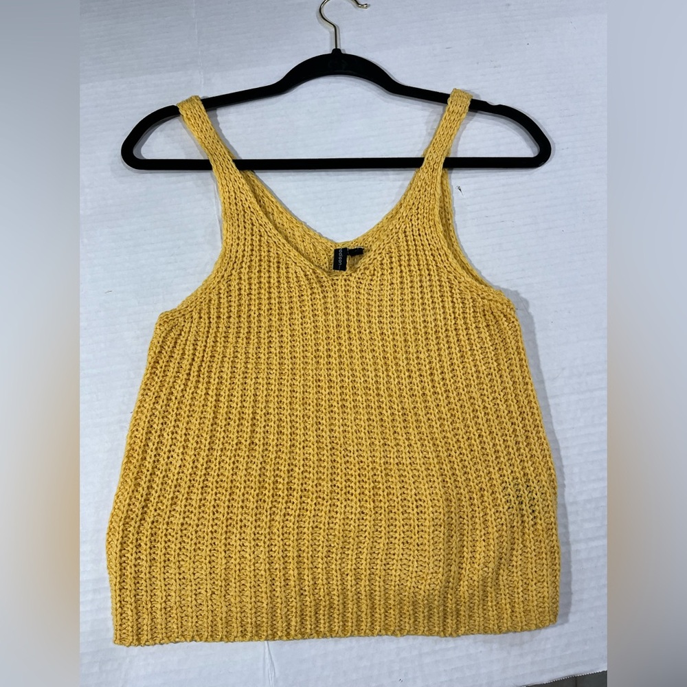 MOON & MADISON SWEATER TANK - Picture 2 of 13